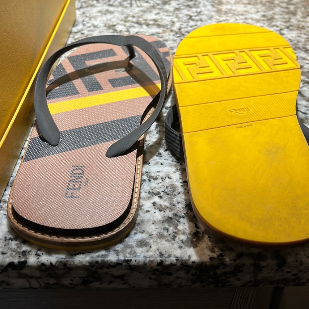FENDI sandals /flops